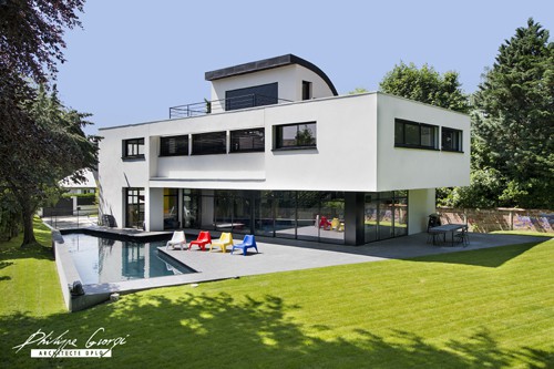 villa moderne architecte pelouse