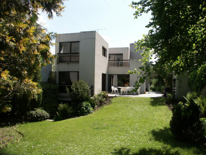 pelouse maison moderne